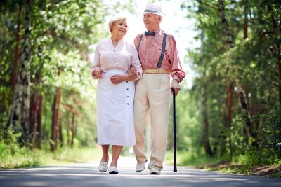 senior-couple-walking.125-e1431987901589